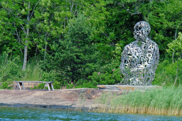 Skulpturen "Ainsa IV av Jaume Plensa